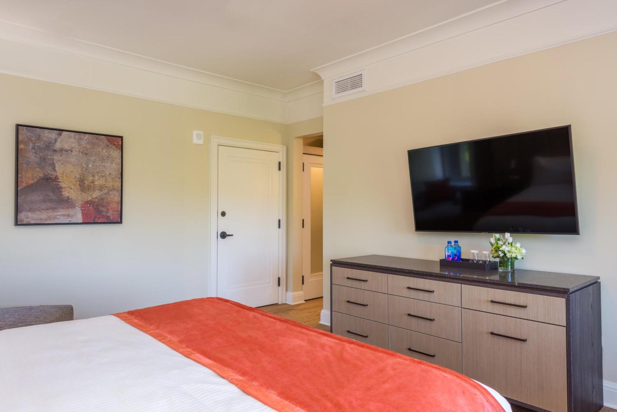 The Abbey Inn & Spa Peekskill Room photo