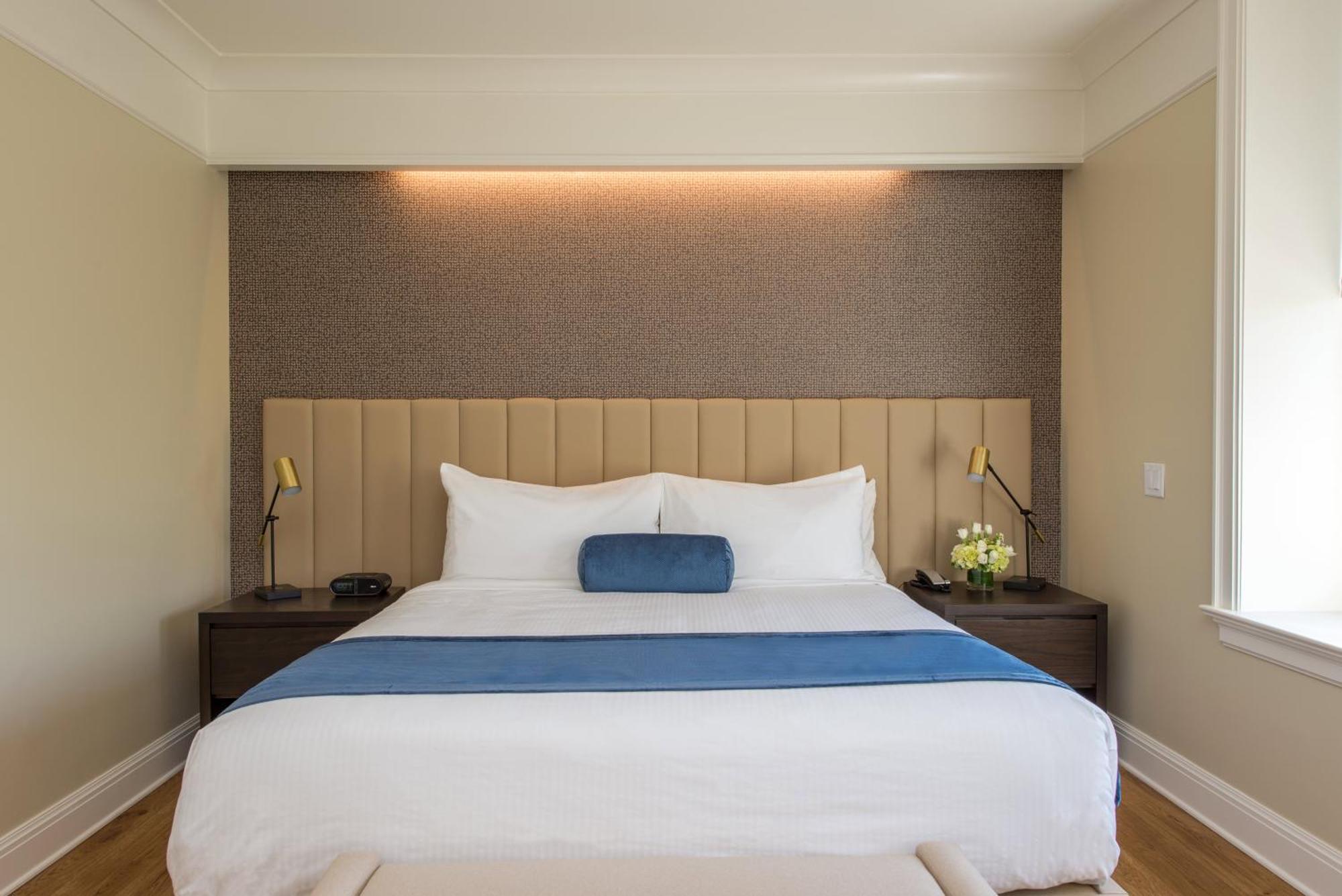 The Abbey Inn & Spa Peekskill Room photo